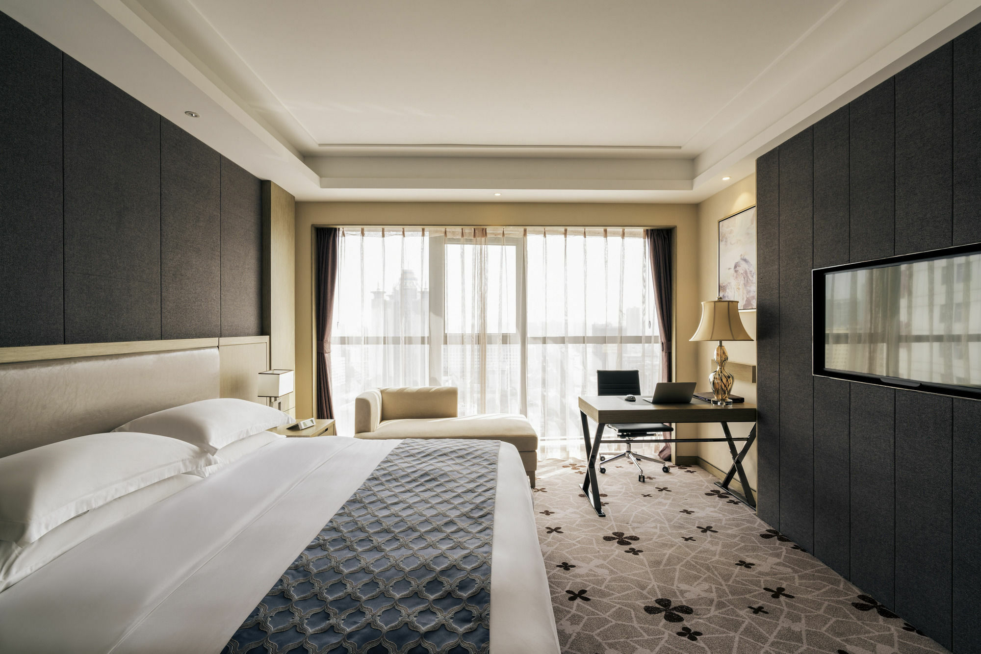 Hilton Garden Inn Wuhan Hankou Exterior photo